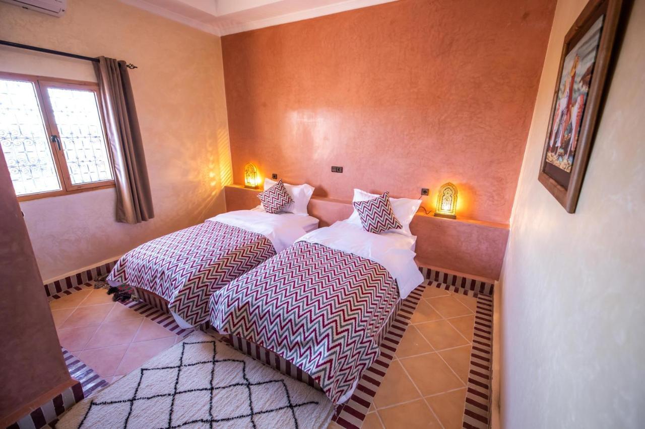 Riad Les Jardins De Merzouga Eksteriør bilde