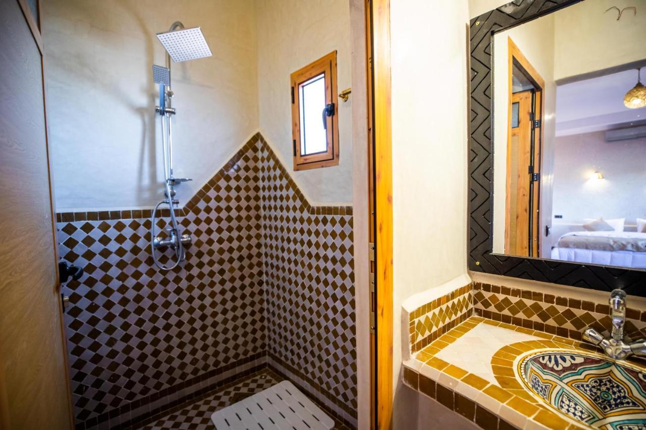 Riad Les Jardins De Merzouga Eksteriør bilde