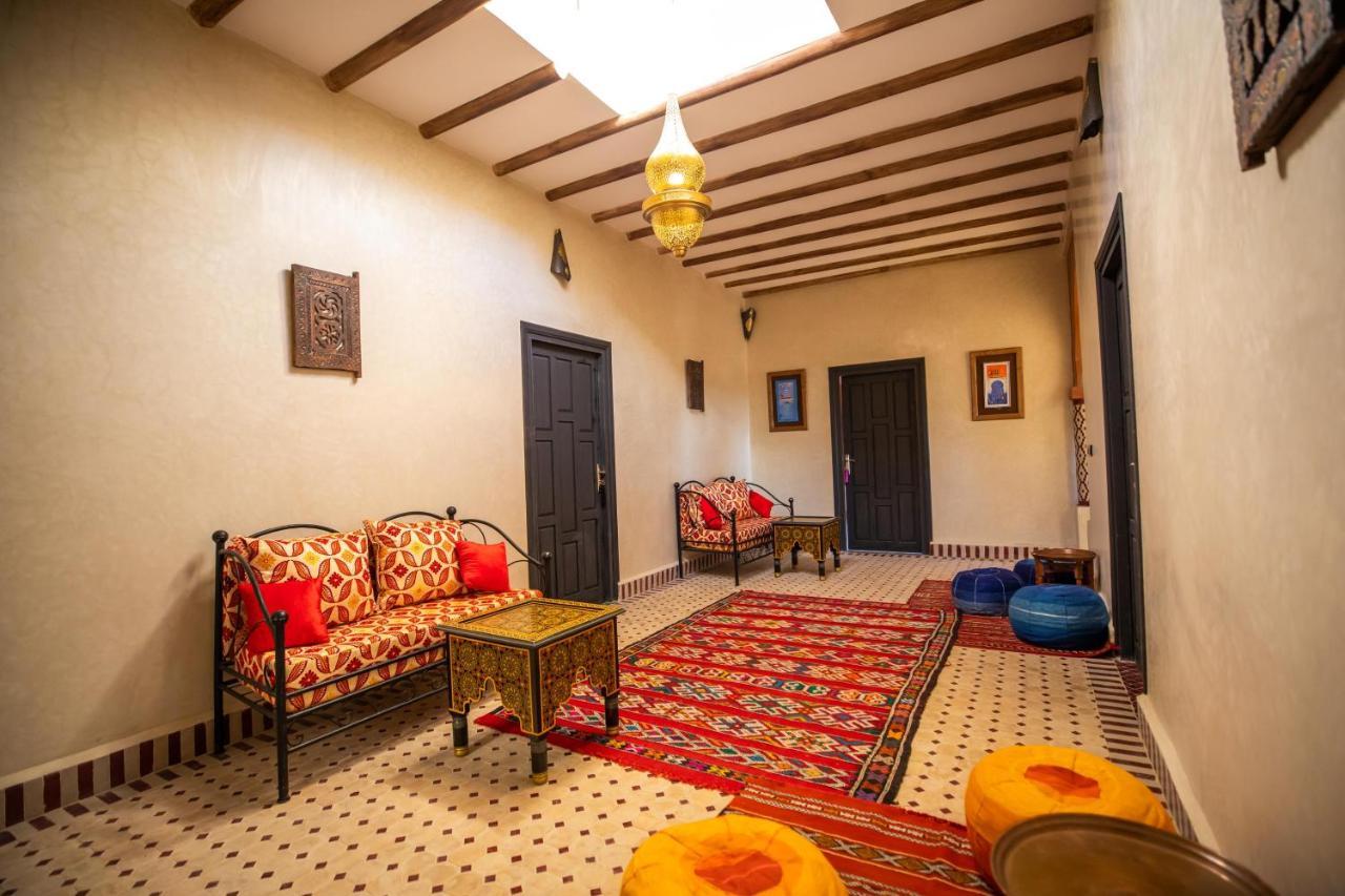 Riad Les Jardins De Merzouga Eksteriør bilde
