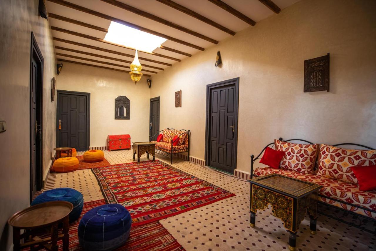 Riad Les Jardins De Merzouga Eksteriør bilde