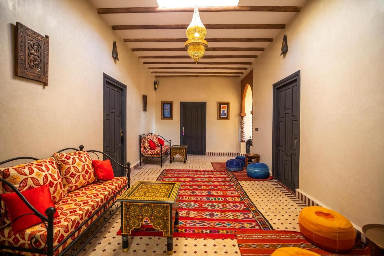 Riad Les Jardins De Merzouga Eksteriør bilde