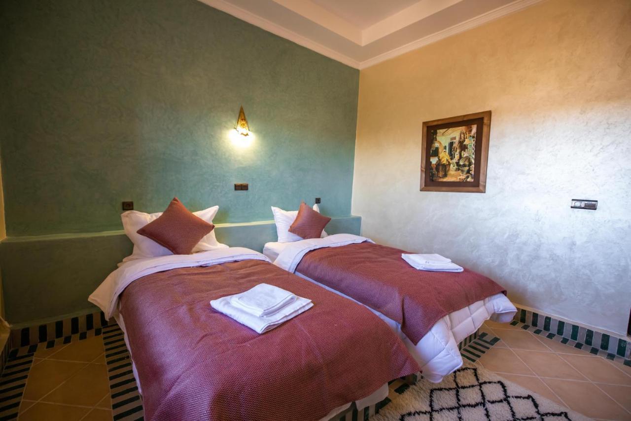 Riad Les Jardins De Merzouga Eksteriør bilde