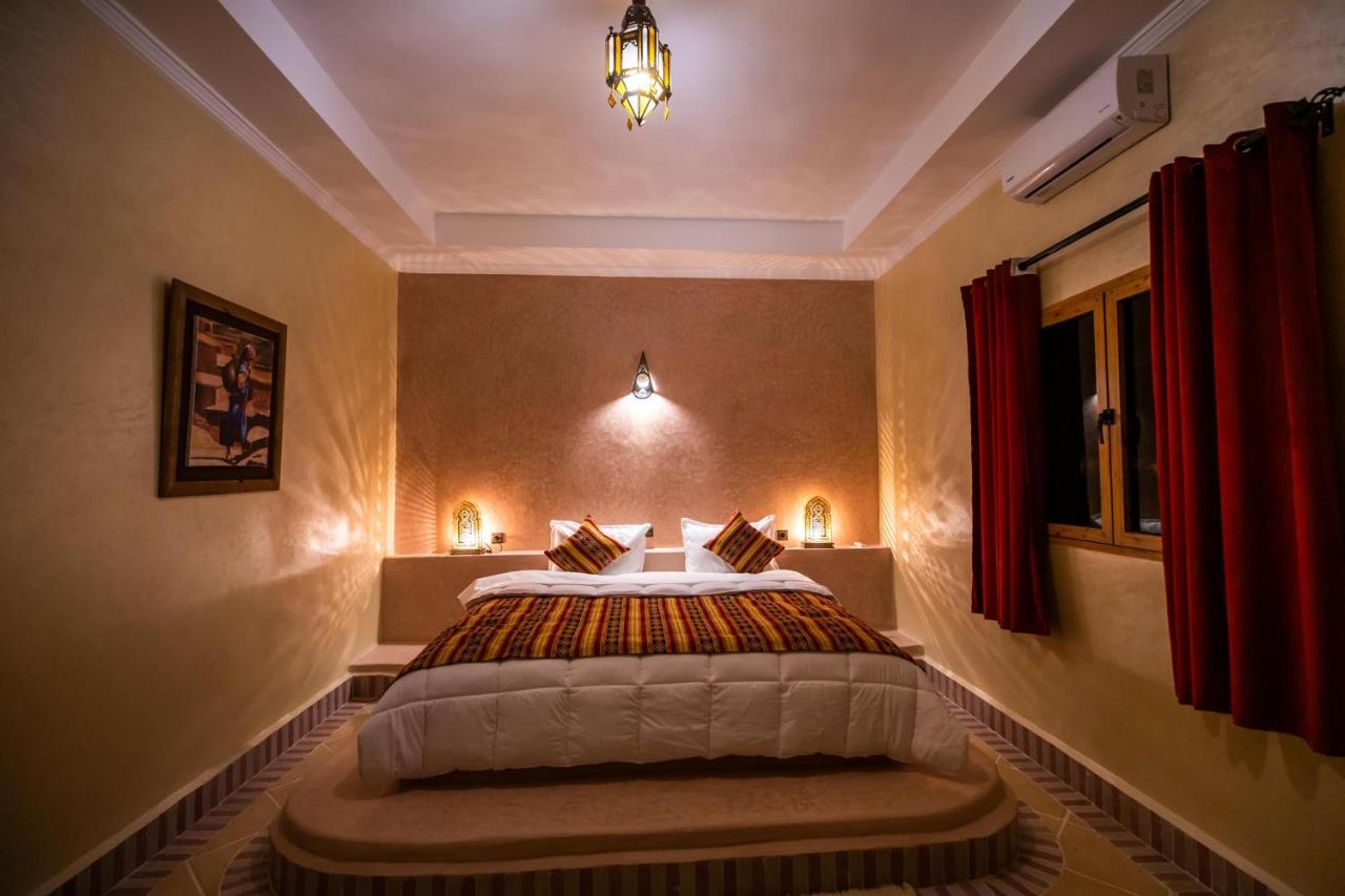 Riad Les Jardins De Merzouga Eksteriør bilde